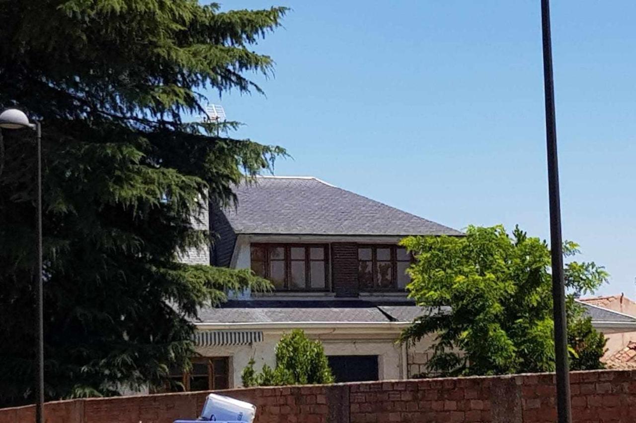 וייאדוליד Casa De Campo Con Piscina 12 Personas מראה חיצוני תמונה